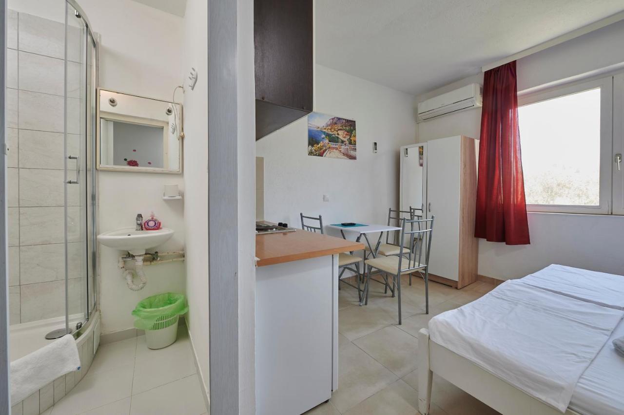 Apartments Balote Trogir Extérieur photo