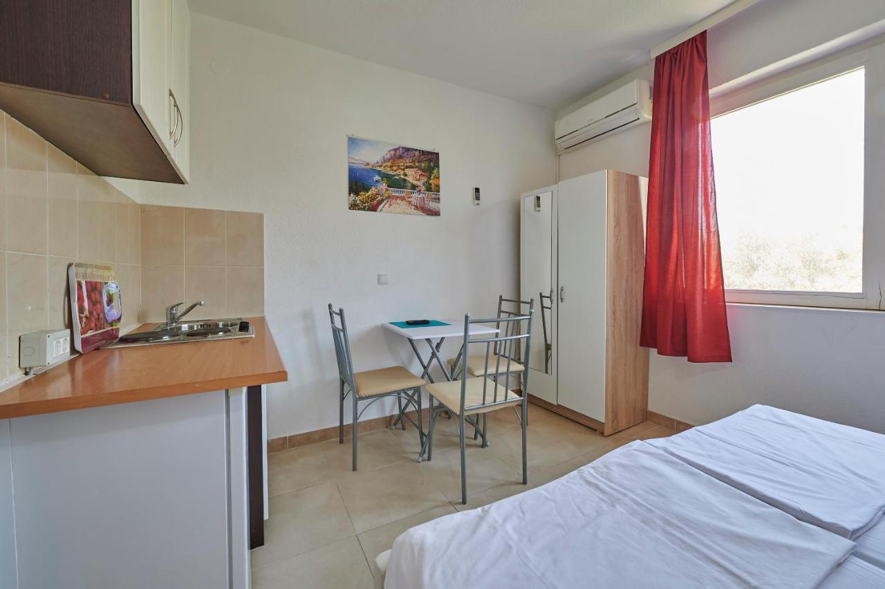 Apartments Balote Trogir Extérieur photo