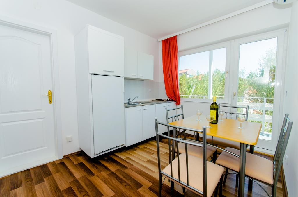 Apartments Balote Trogir Chambre photo