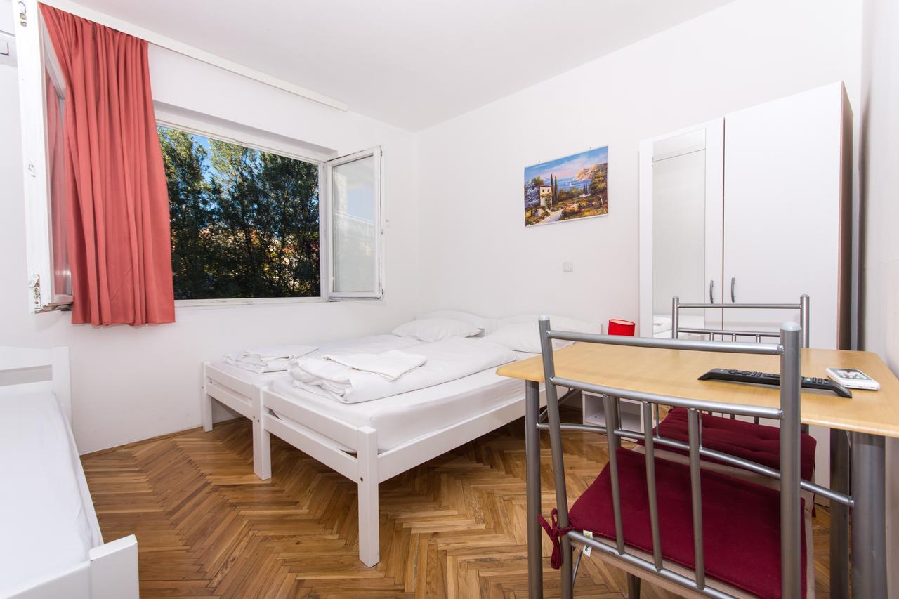 Apartments Balote Trogir Extérieur photo